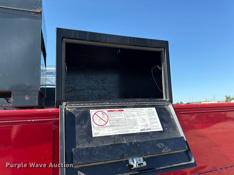 image for item DZ4164 2000 Ford F650 Super Duty utility / service truck