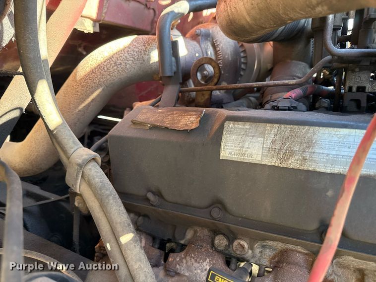 image for item DZ4164 2000 Ford F650 Super Duty utility / service truck