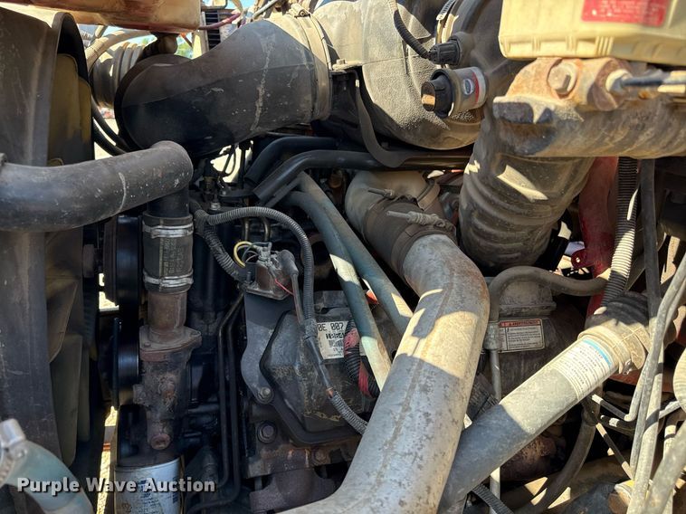 image for item DZ4164 2000 Ford F650 Super Duty utility / service truck