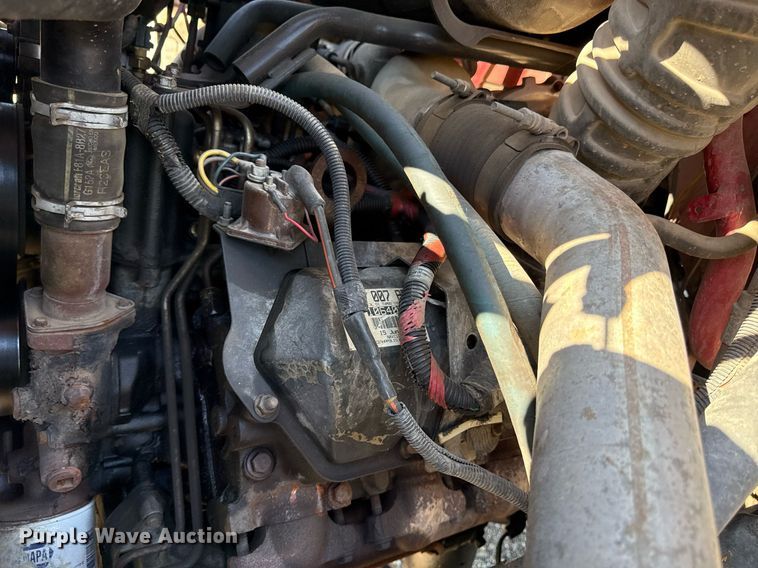 image for item DZ4164 2000 Ford F650 Super Duty utility / service truck