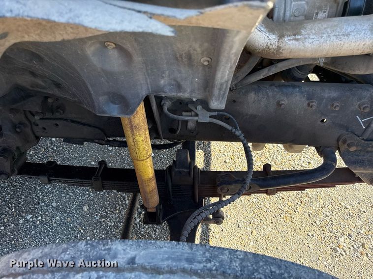 image for item DZ4164 2000 Ford F650 Super Duty utility / service truck