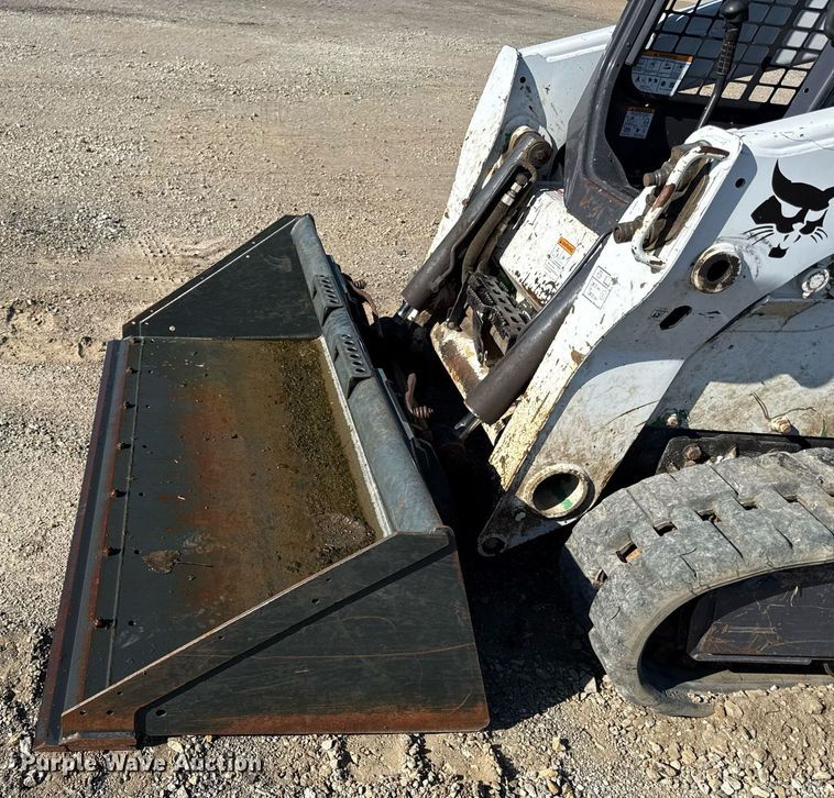 image for item DZ4165 2014 Bobcat T650 tracked skid steer loader