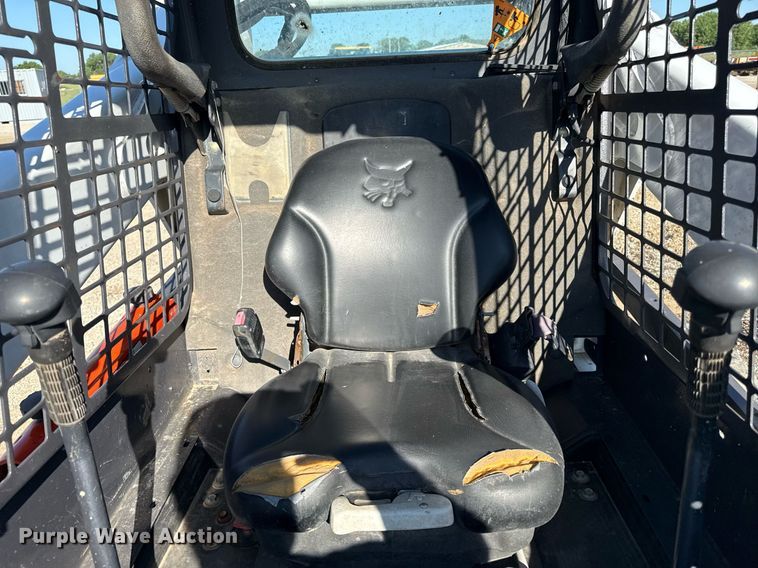 image for item DZ4165 2014 Bobcat T650 tracked skid steer loader