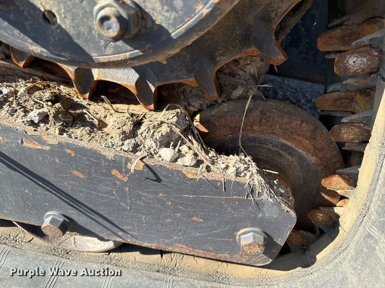 image for item DZ4165 2014 Bobcat T650 tracked skid steer loader