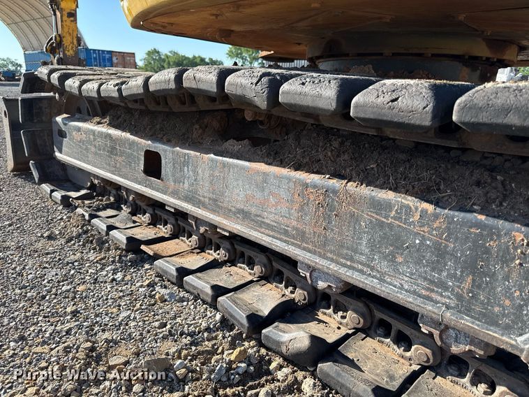 image for item DZ4166 2007 Komatsu PC78MR-6 mini excavator