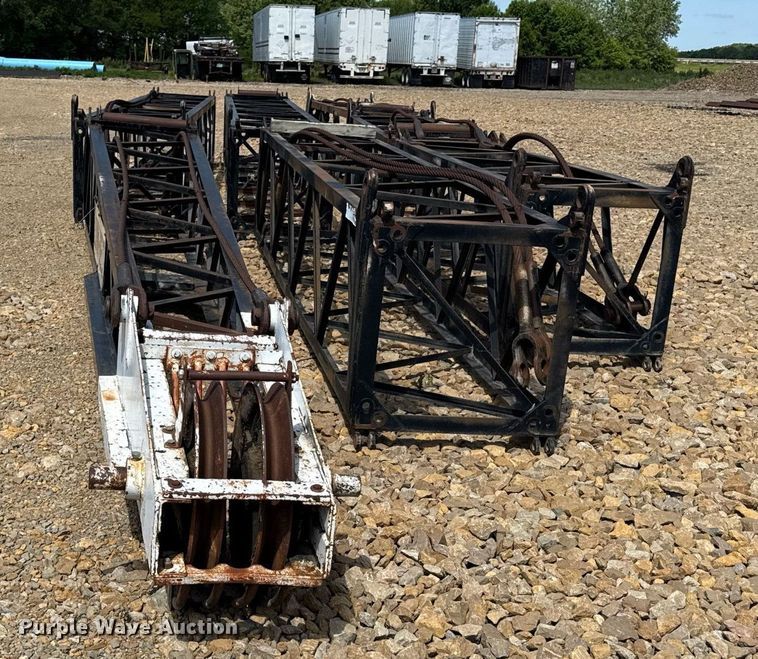 image for item DZ4182 Linkbelt 108  crane boom