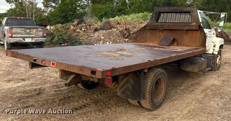 image for item DZ4185 1995 GMC Topkick C6500 flatbed truck
