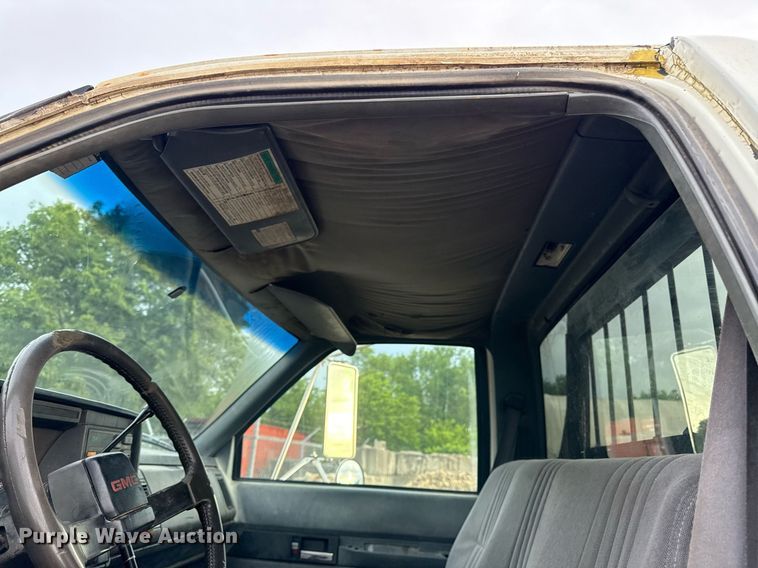 image for item DZ4185 1995 GMC Topkick C6500 flatbed truck