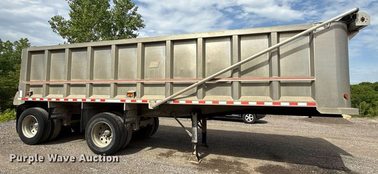 image for item DZ4191 2000 East end dump trailer