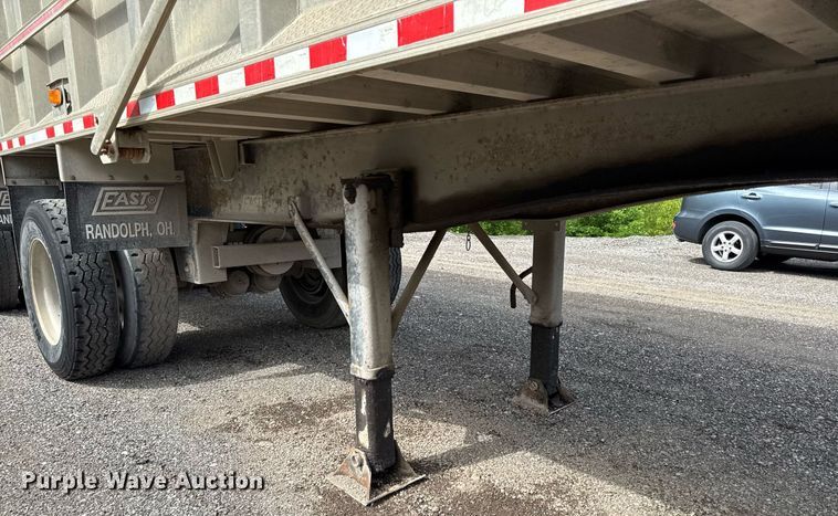image for item DZ4191 2000 East end dump trailer