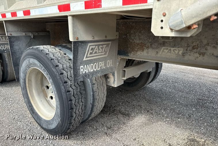 image for item DZ4191 2000 East end dump trailer