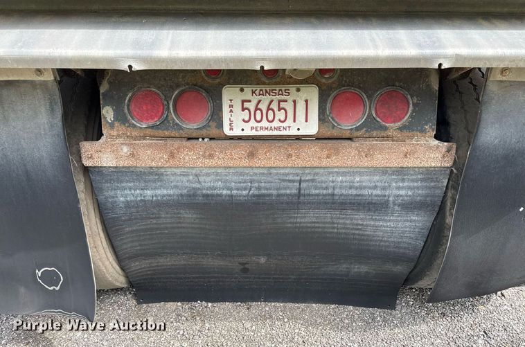 image for item DZ4191 2000 East end dump trailer