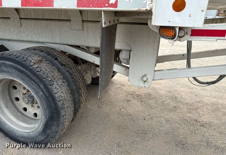 image for item DZ4192 1999 Western Construction Components end dump trailer