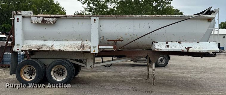 image for item DZ4193 1999 Western Construction Components end dump trailer