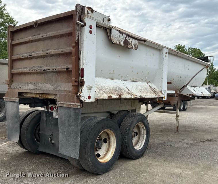 image for item DZ4193 1999 Western Construction Components end dump trailer
