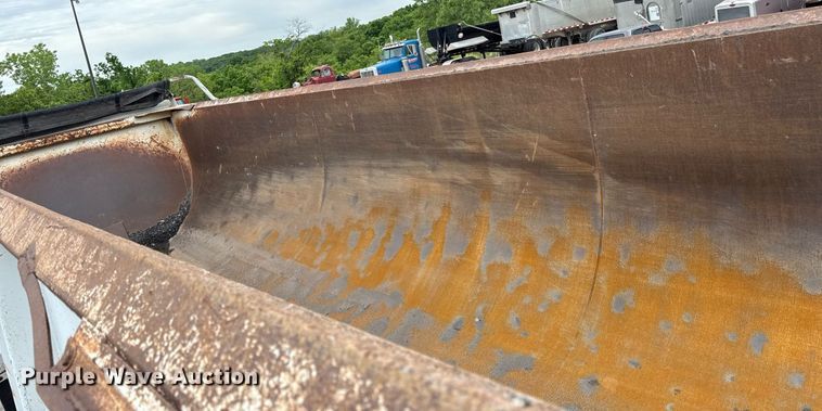 image for item DZ4193 1999 Western Construction Components end dump trailer