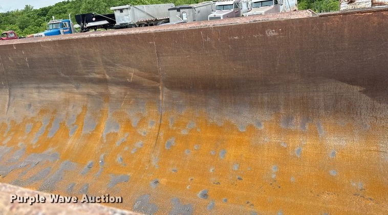 image for item DZ4193 1999 Western Construction Components end dump trailer