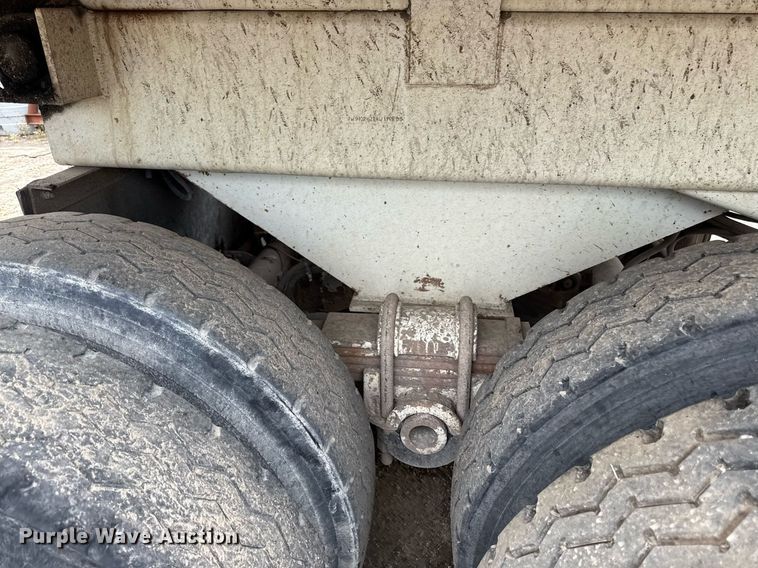 image for item DZ4193 1999 Western Construction Components end dump trailer