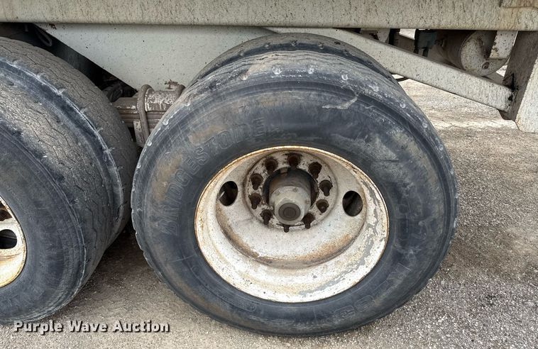 image for item DZ4193 1999 Western Construction Components end dump trailer