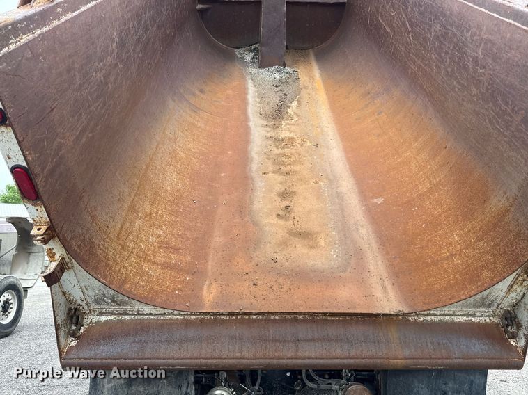 image for item DZ4194 2000 Peterbilt 378 dump truck