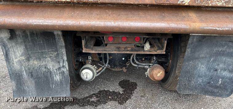 image for item DZ4194 2000 Peterbilt 378 dump truck