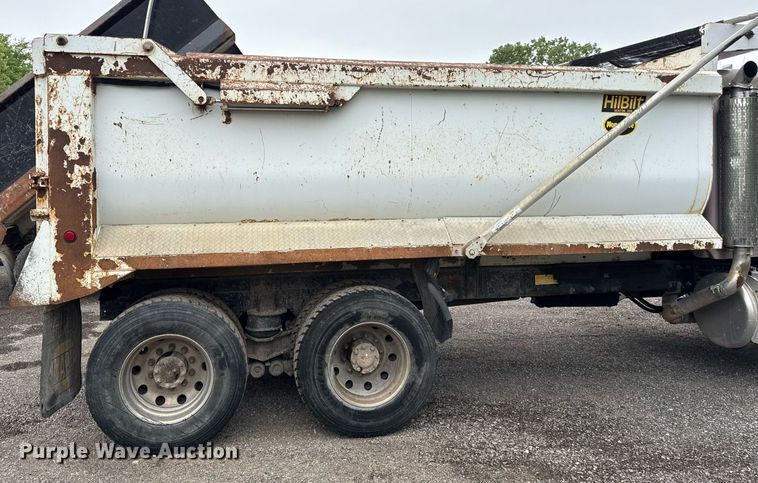 image for item DZ4194 2000 Peterbilt 378 dump truck