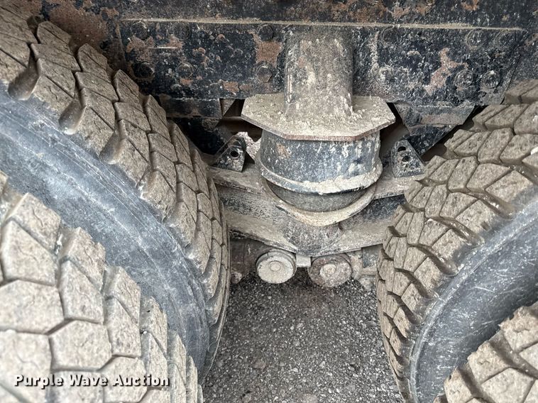 image for item DZ4194 2000 Peterbilt 378 dump truck