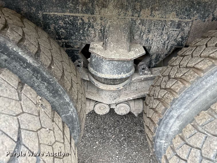 image for item DZ4194 2000 Peterbilt 378 dump truck