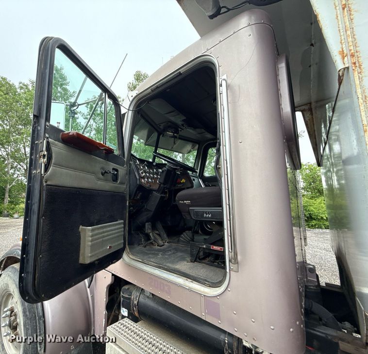 image for item DZ4194 2000 Peterbilt 378 dump truck