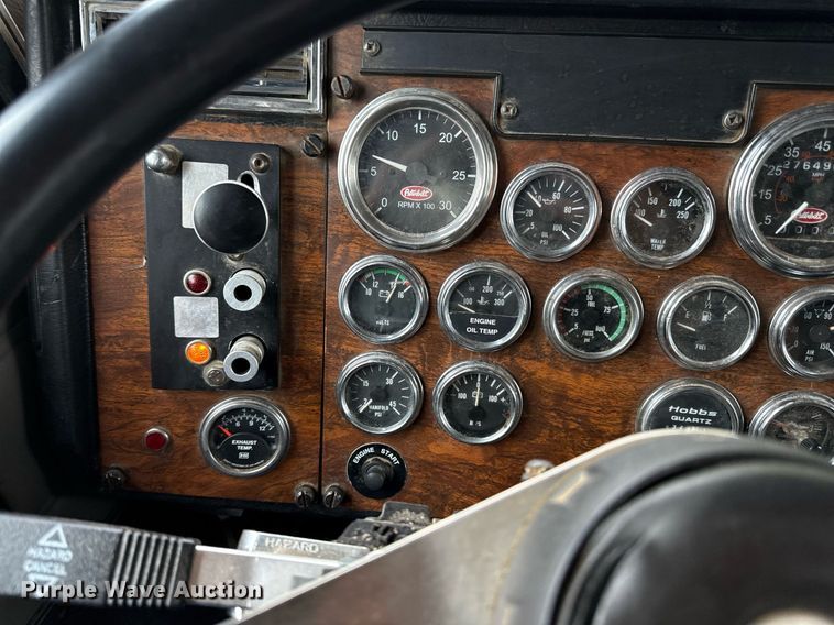 image for item DZ4194 2000 Peterbilt 378 dump truck