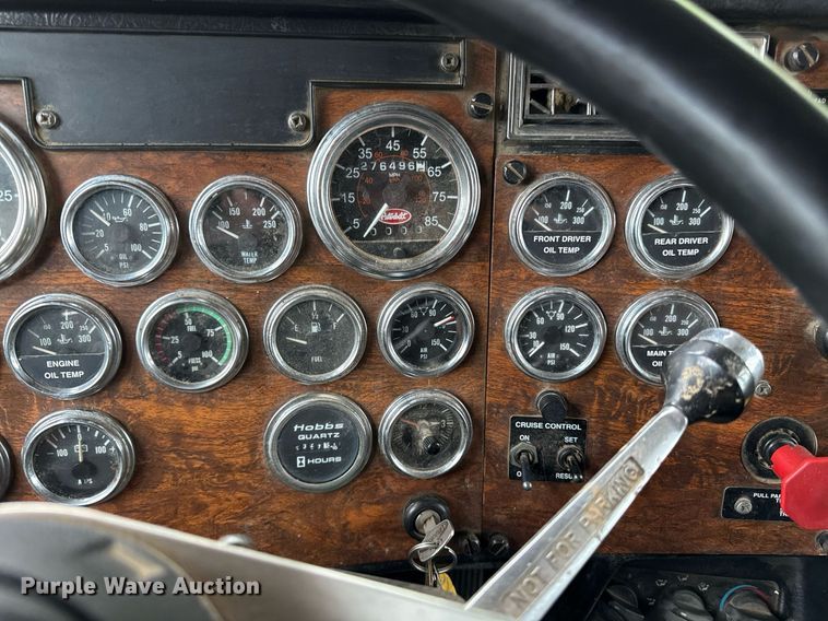 image for item DZ4194 2000 Peterbilt 378 dump truck