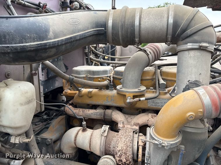 image for item DZ4194 2000 Peterbilt 378 dump truck