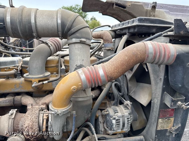 image for item DZ4194 2000 Peterbilt 378 dump truck