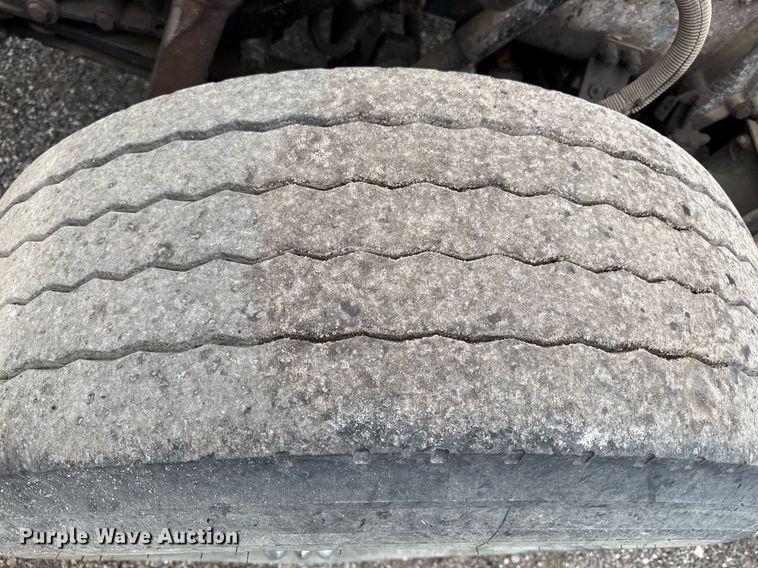 image for item DZ4194 2000 Peterbilt 378 dump truck