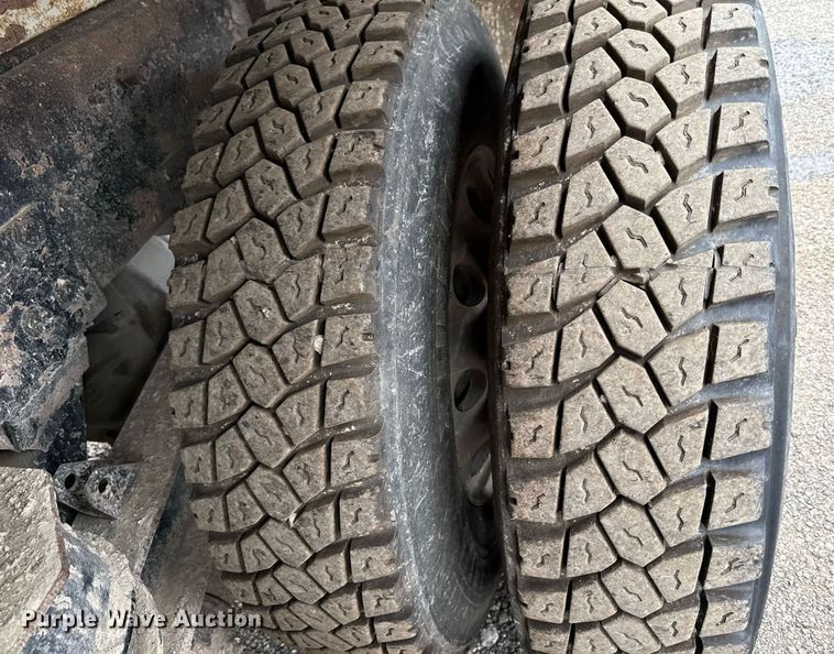 image for item DZ4194 2000 Peterbilt 378 dump truck