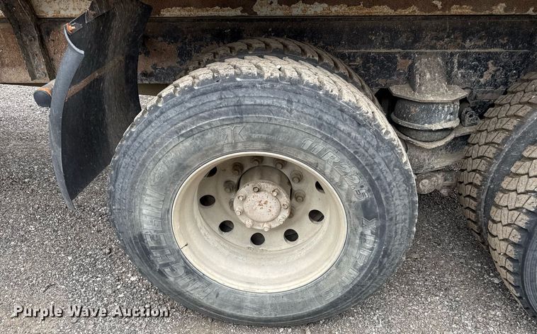 image for item DZ4194 2000 Peterbilt 378 dump truck