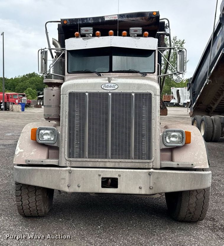image for item DZ4195 2000 Peterbilt 378 dump truck