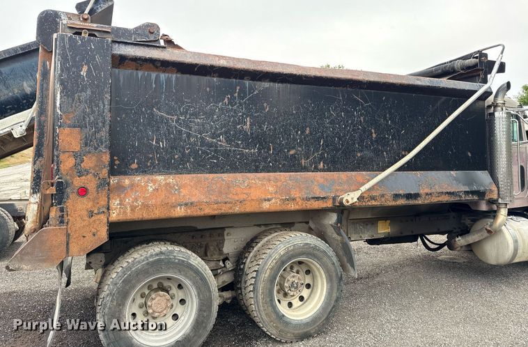 image for item DZ4195 2000 Peterbilt 378 dump truck