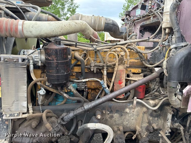 image for item DZ4195 2000 Peterbilt 378 dump truck