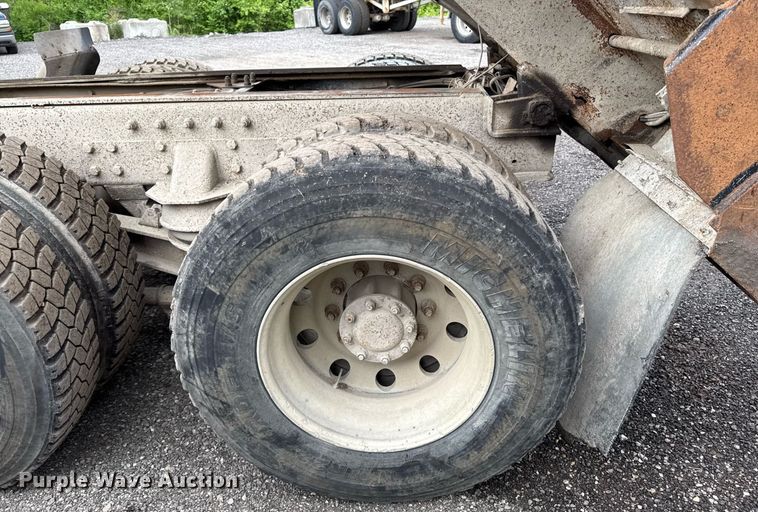 image for item DZ4195 2000 Peterbilt 378 dump truck