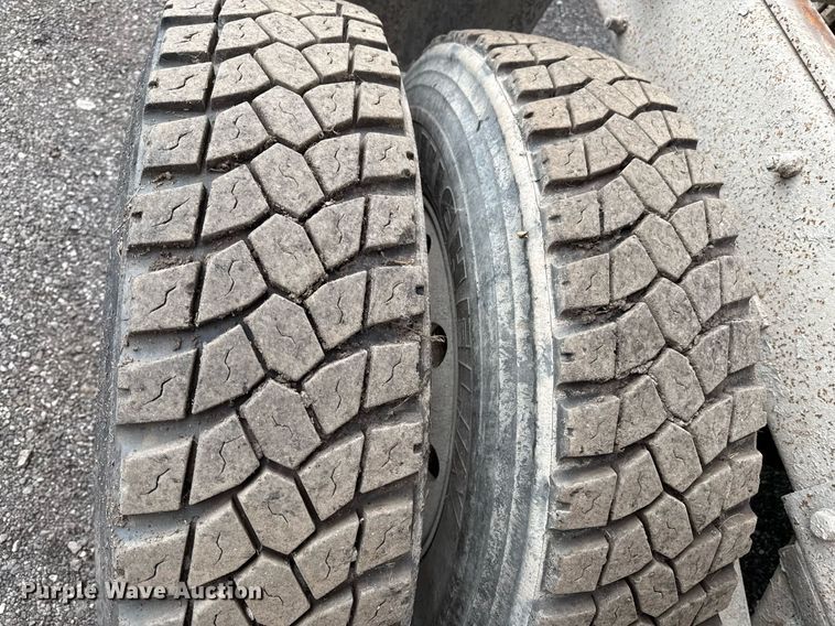 image for item DZ4195 2000 Peterbilt 378 dump truck