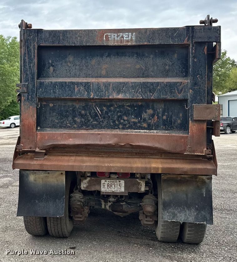 image for item DZ4196 1995 Mack RD6885 dump truck