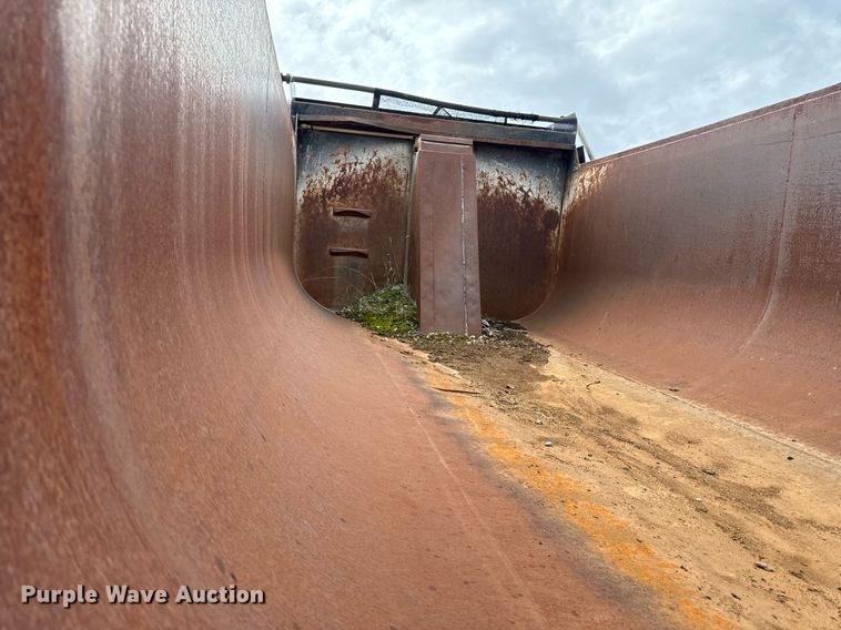 image for item DZ4196 1995 Mack RD6885 dump truck