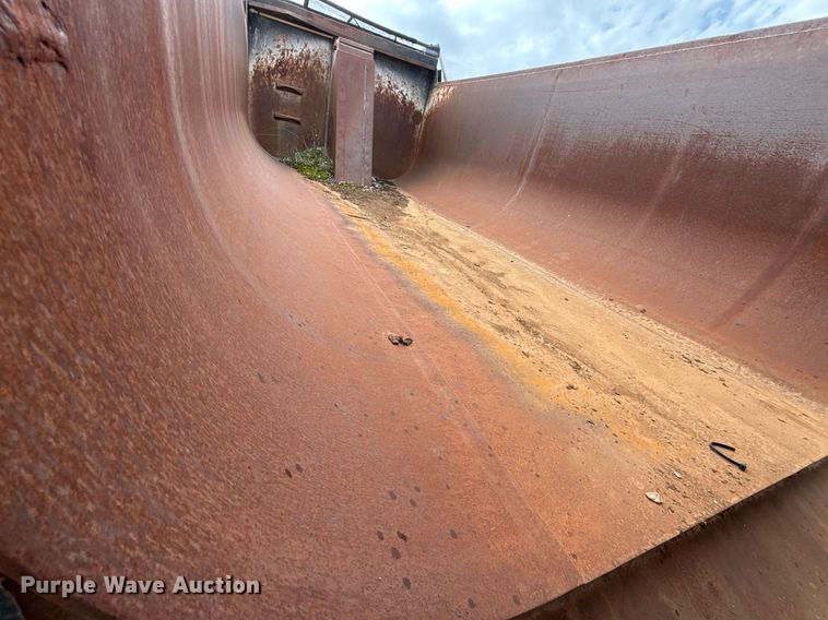 image for item DZ4196 1995 Mack RD6885 dump truck