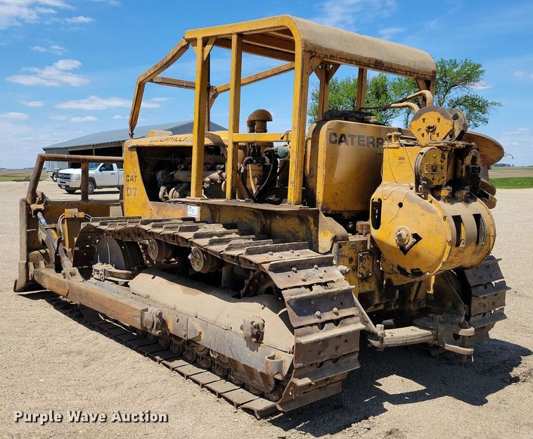 image for item EA2449 1951 Caterpillar D7 dozer