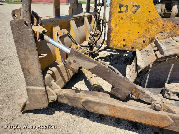 image for item EA2449 1951 Caterpillar D7 dozer