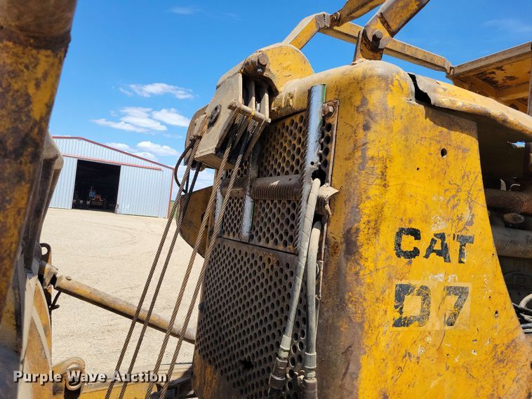 image for item EA2449 1951 Caterpillar D7 dozer