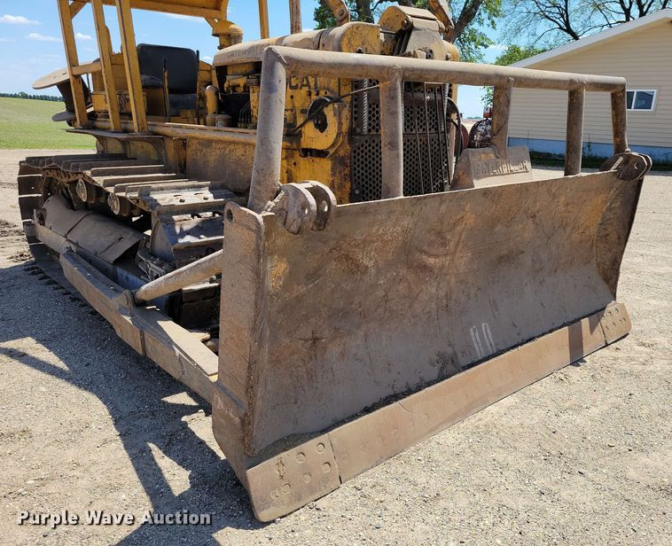 image for item EA2449 1951 Caterpillar D7 dozer