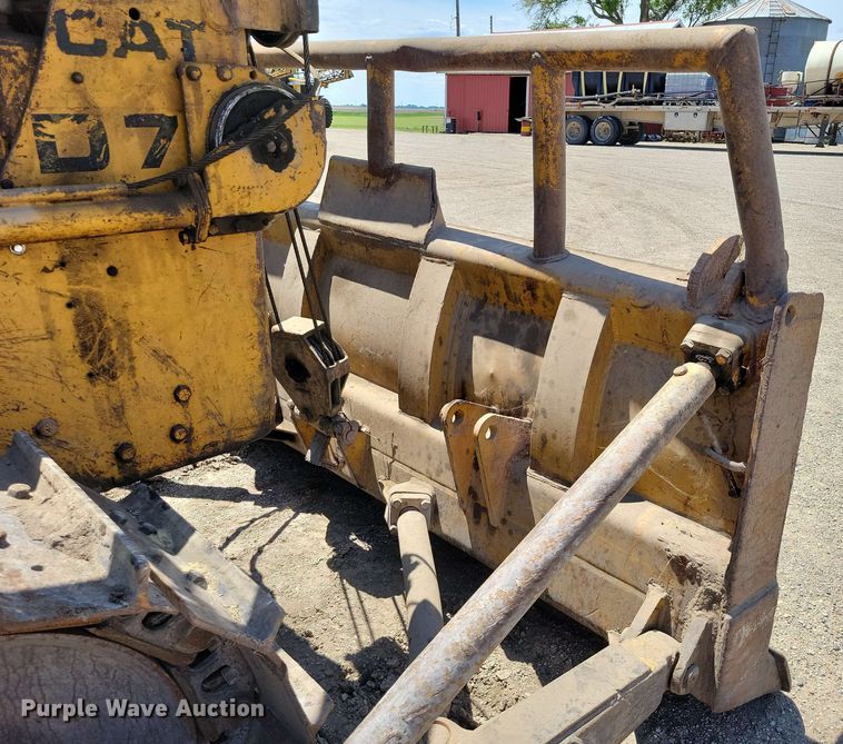 image for item EA2449 1951 Caterpillar D7 dozer