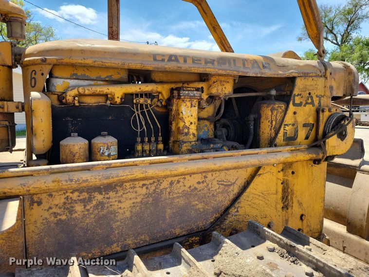 image for item EA2449 1951 Caterpillar D7 dozer